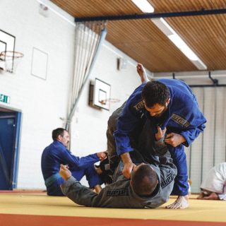 #bjj #jiujitsu #bjjberlin #brazilianjiujitsulifestyle #brazilianjiujitsu #grappling #bjjlifestyle #martialarts #jiujitsulifestyle #fitness  #oss #bjjlife #training #ibjjf #gym #jiujitsulife #bjjgym #submission #armbar #nogi #mixedmartialarts #oss #osu #bjjwhitebelt #bjjbluebelt #faixaazul #faixabranca