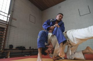 #bjj #jiujitsu #bjjberlin #brazilianjiujitsulifestyle #brazilianjiujitsu #grappling #bjjlifestyle #martialarts #jiujitsulifestyle #fitness  #oss #bjjlife #training #ibjjf #gym #jiujitsulife #bjjgym #submission #armbar #nogi #mixedmartialarts #oss #osu #bjjwhitebelt #bjjbluebelt #faixaazul #faixabranca  #armbar