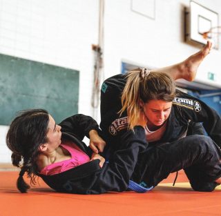 Oss Berlin, ready to roll? See you on the mats @ebjc1922 in Neukölln! 🤙🤩 

Wanna balance yourself with a new kind of challenge? We are happy to welcome all of you at our BJJ class - every Tuesday, Friday & Saturday 💪

#bjj #jiujitsu #bjjberlin #brazilianjiujitsulifestyle #brazilianjiujitsu #grappling #bjjlifestyle #martialarts #jiujitsulifestyle #fitness  #oss #bjjlife #training #ibjjf #gym #jiujitsulife #bjjgym #submission #armbar #nogi #mixedmartialarts #oss #osu #bjjwhitebelt #bjjbluebelt #faixaazul #faixabranca